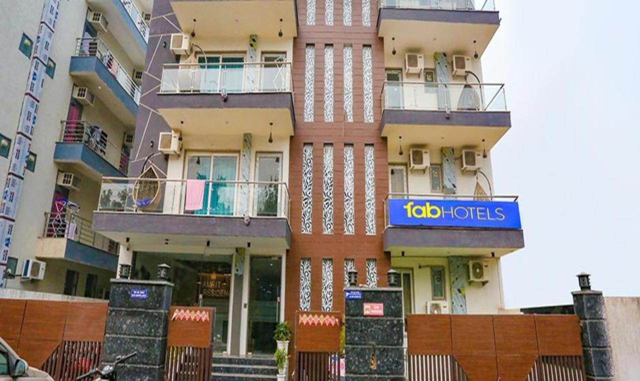 Fabhotel Amrit Residency Gurgaon Luaran gambar